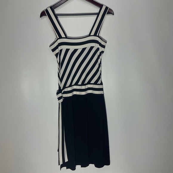 Joseph Ribkoff Dress, Sleeveless, Size: 6 - Picture 5 of 16